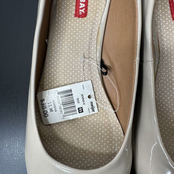 Union Bay Women’s Size 11 M Jenna-U Beige Low Heel Business Casual Glossy - Picture 3 of 9